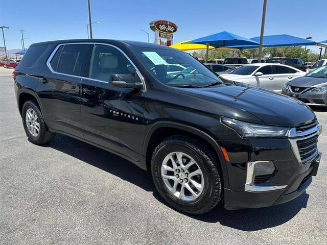 $27995 : Pre-Owned 2022 Traverse LS Sp image 4