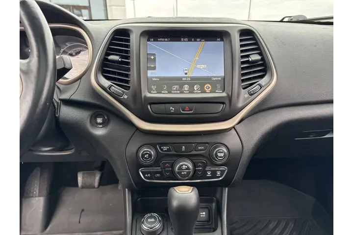 $9122 : Pre-Owned 2018 Cherokee Limit image 8