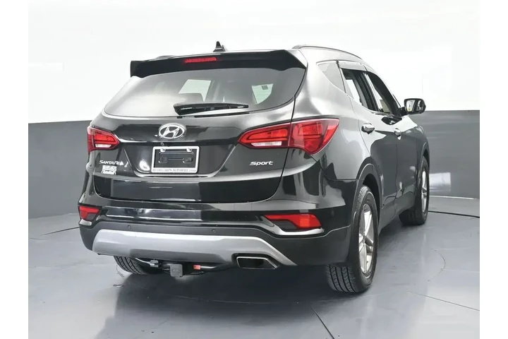 $8632 : Hyundai SANTA FE Sport 2018 image 5