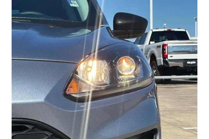 $18400 : Ford Escape 2022 S 4dr SUV image 9