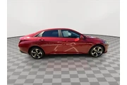 $20295 : Hyundai ELANTRA 2023 SEL 4dr thumbnail