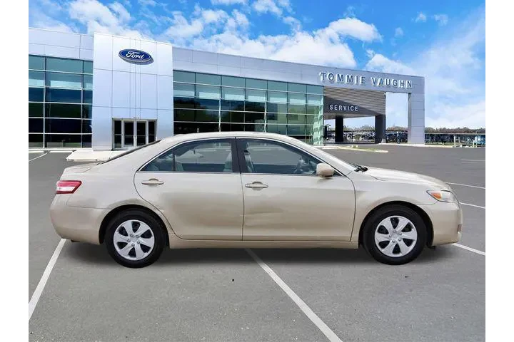 $7900 : Toyota Camry 2010 Base 4dr S image 5