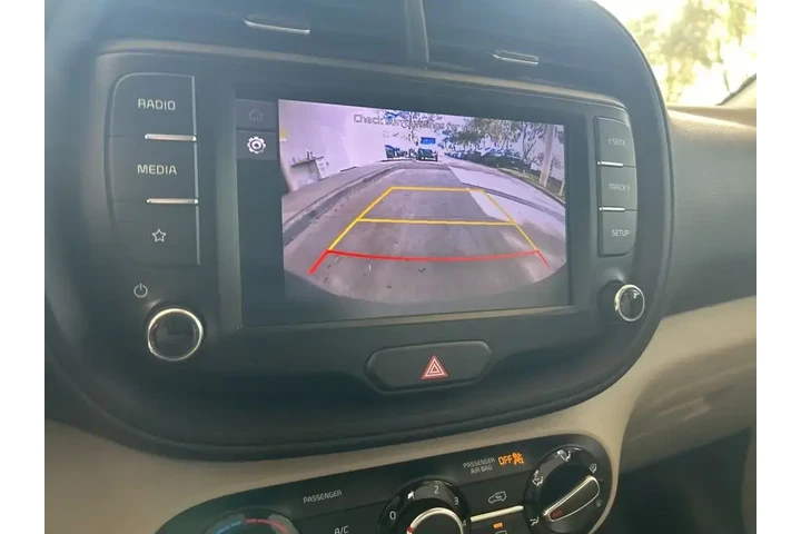 $8951 : Kia Soul 2022 S 4dr Crossove image 9