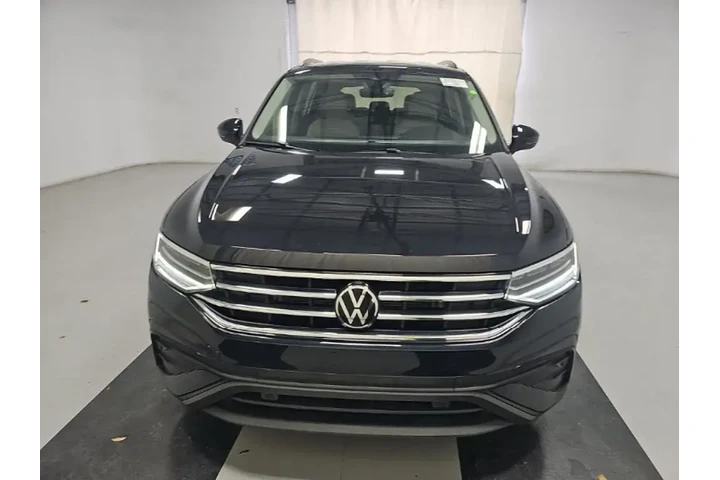 $19290 : Volkswagen Tiguan 2024 S 4dr image 2