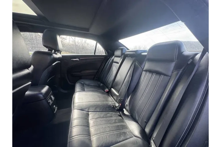 $8999 : 2014 300 S image 8