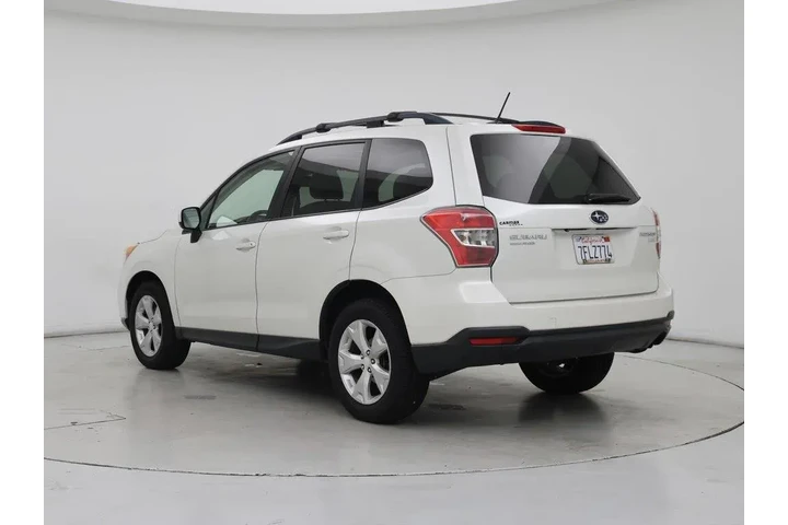 $17998 : Subaru Forester 2015 AWD 2.5 image 2