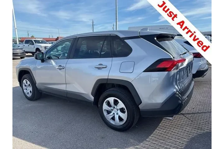 $27000 : Toyota RAV4 2024 AWD LE 4dr image 7