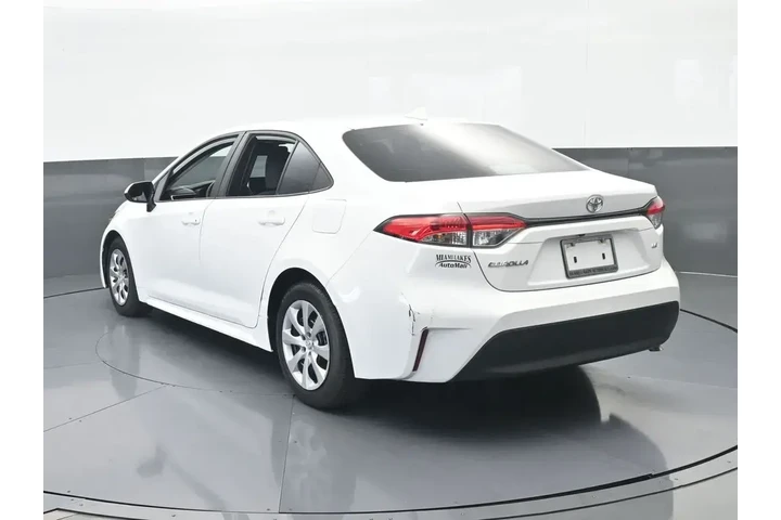 $17991 : Toyota Corolla 2023 LE 4dr S image 4