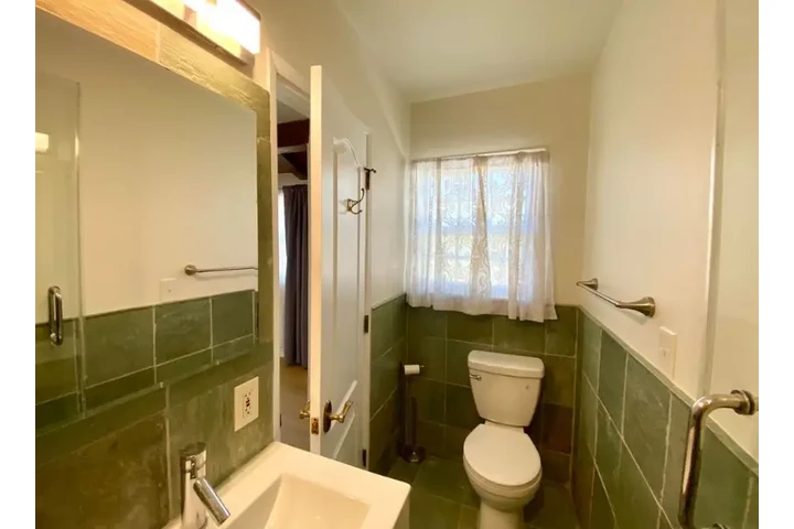 $2899 : 3bed house available in LA image 10