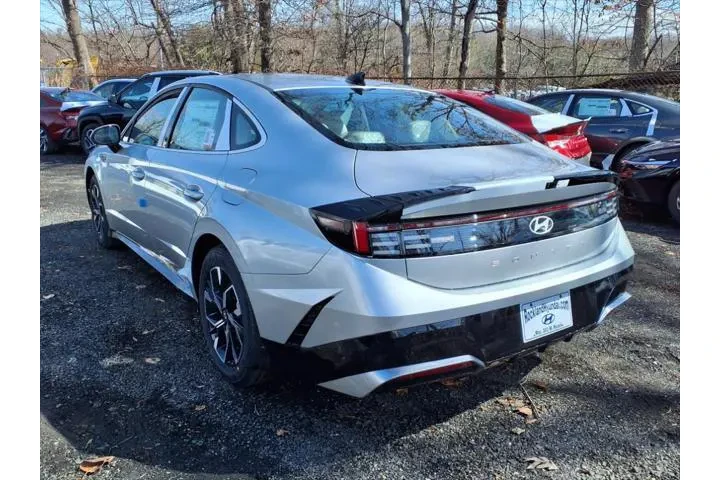 $29635 : Hyundai SONATA 2025 SEL 4dr image 6