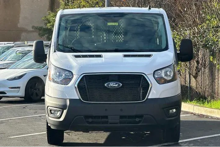 $33610 : Ford Transit 2024 250 3dr LW image 5