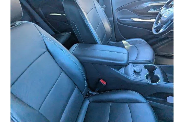 GMC Terrain 2024 AWD SLT 4dr image 10