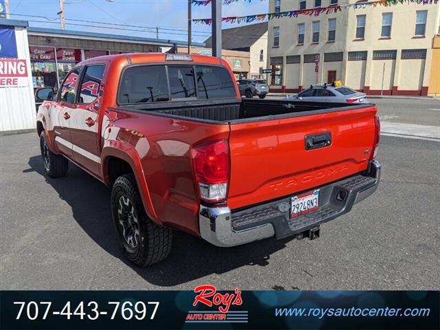 2016 Tacoma SR5 V6 4WD Truck image 6