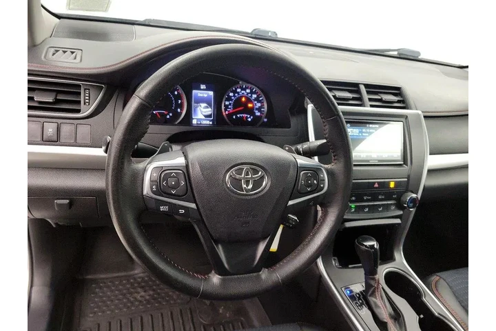 $14599 : Toyota Camry 2015 SE 4dr Sed image 10