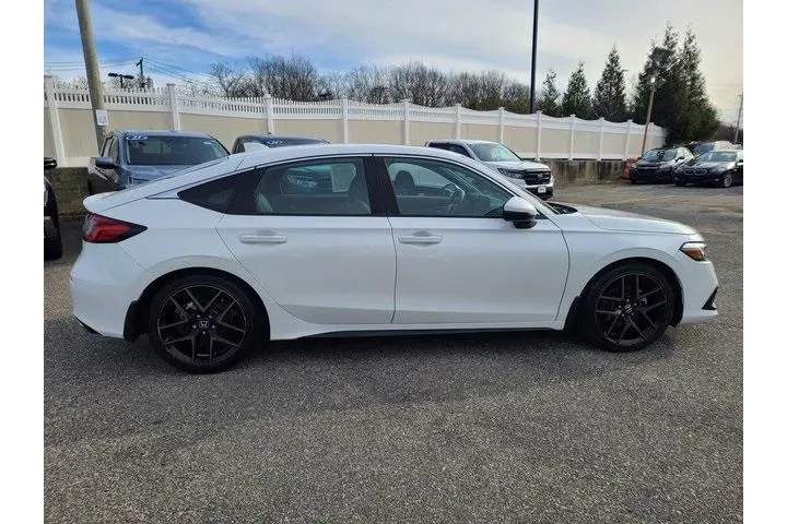 $28372 : Honda Civic 2024 Sport Touri image 5