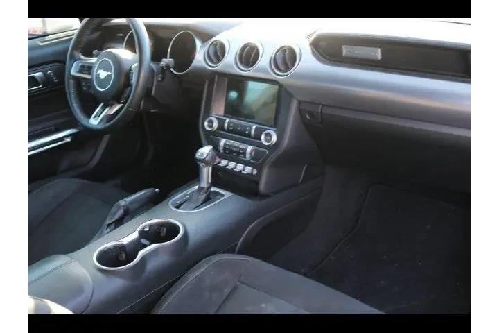 $17802 : Ford Mustang 2019 EcoBoost 2 image 8