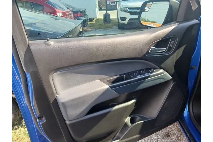 $23900 : 2018 Colorado Z71 image 3