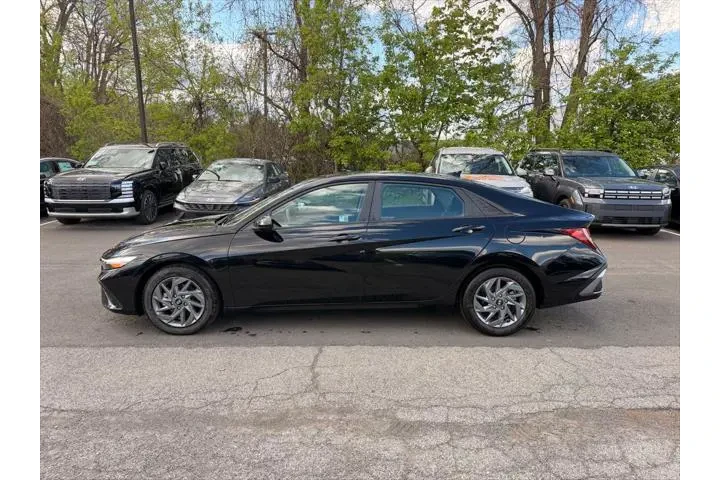$18500 : Hyundai ELANTRA 2024 SEL 4dr image 6