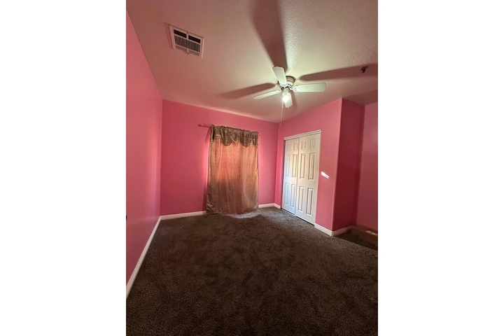 $900 : Cuarto en renta image 5
