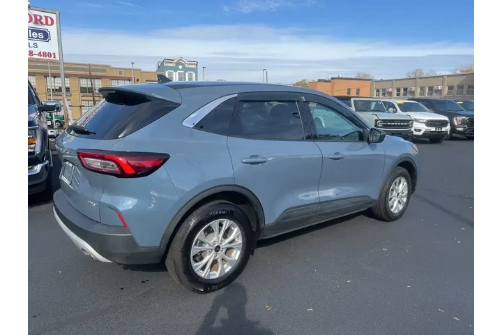 $25000 : Ford Escape 2023 AWD Active image 3