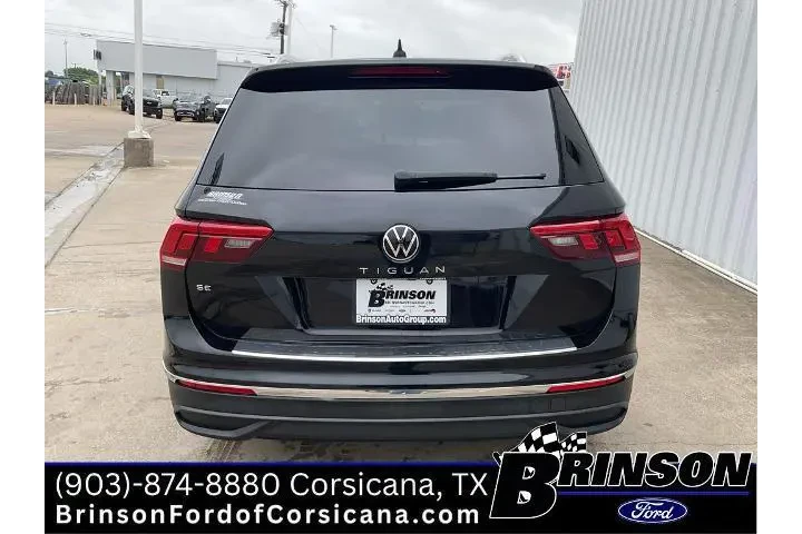 $19990 : Volkswagen Tiguan 2022 SE 4d image 6