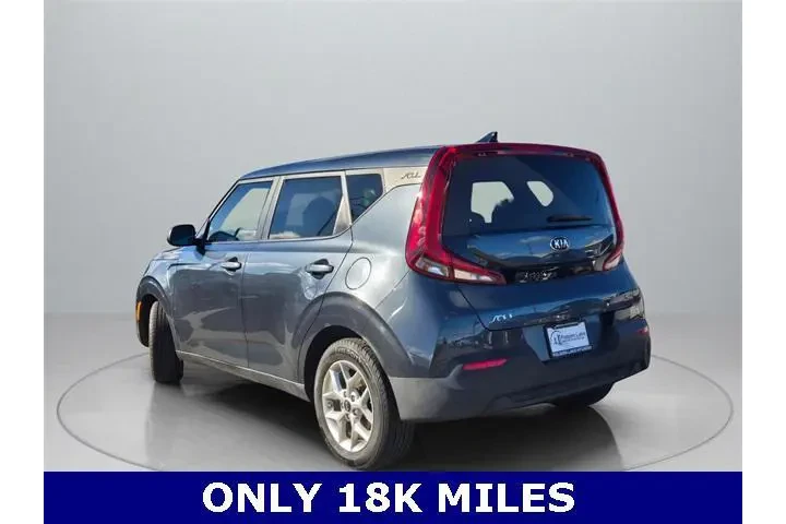 $15993 : Kia Soul 2020 S 4dr Crossove image 5