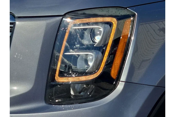 $29438 : Kia Telluride 2021 AWD SX 4d image 8