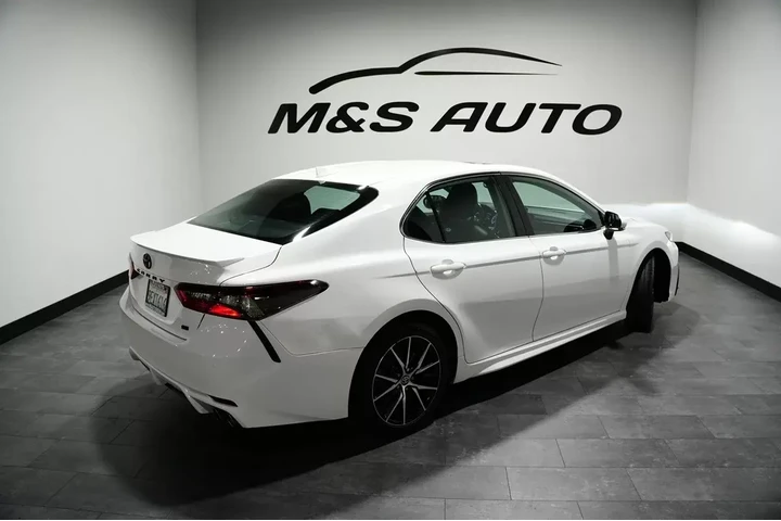 $21075 : 2023 Camry image 10