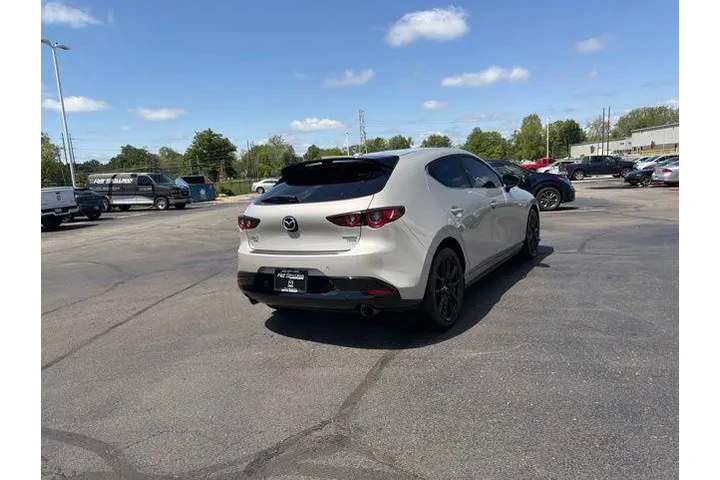 $27980 : Mazda Mazda3 Hatchback 2023 image 10