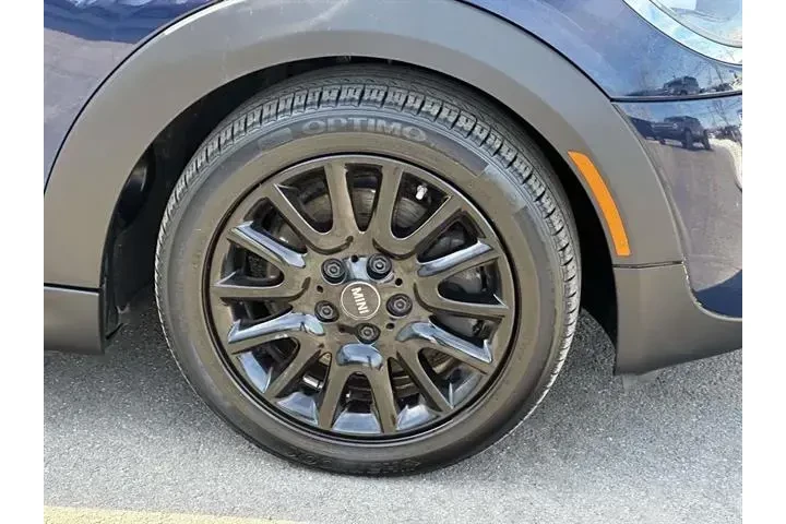 $18054 : MINI Convertible 2017 Cooper image 7