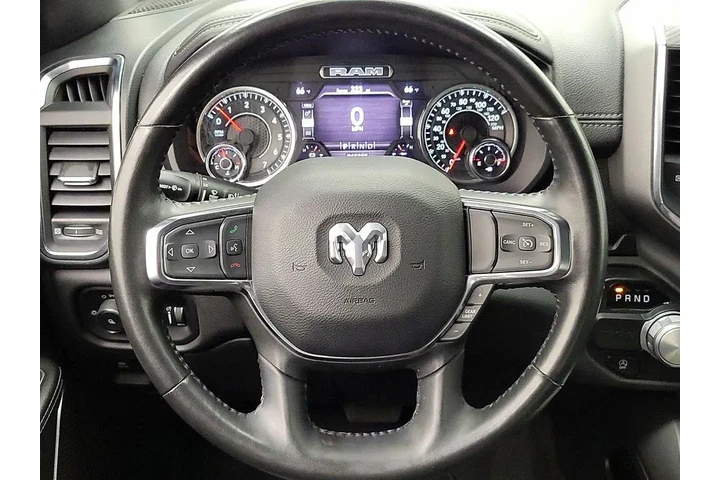 $33998 : Ram 1500 2024 4x2 Laramie 4d image 10