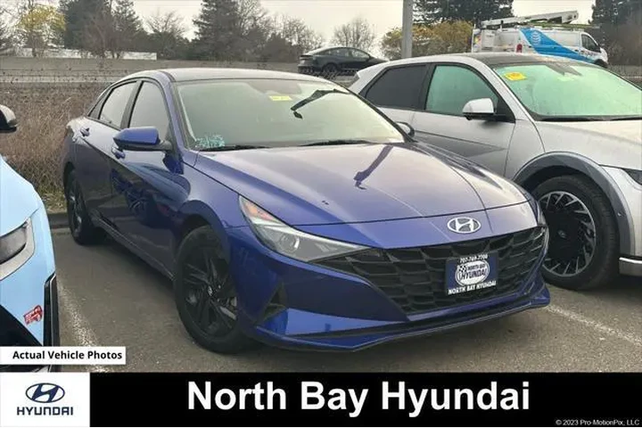 $16990 : Hyundai ELANTRA Hybrid 2022 image 1