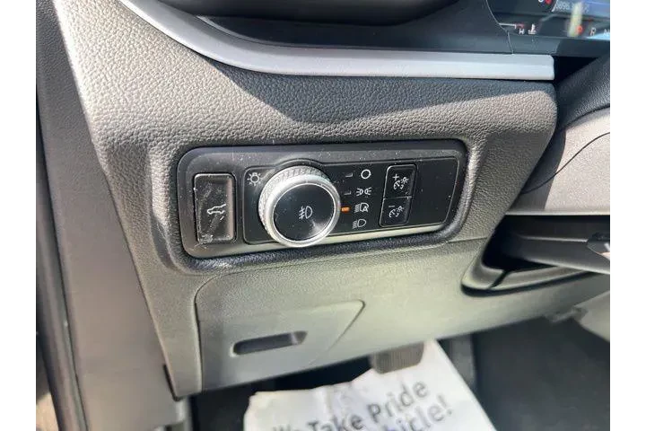 $32651 : Ford Explorer 2024 AWD XLT 4 image 8