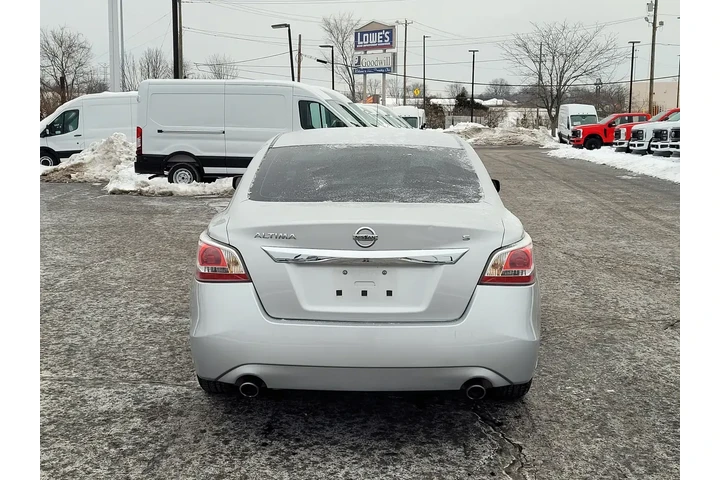 $11489 : Nissan Altima 2015 2.5 S 4dr image 5