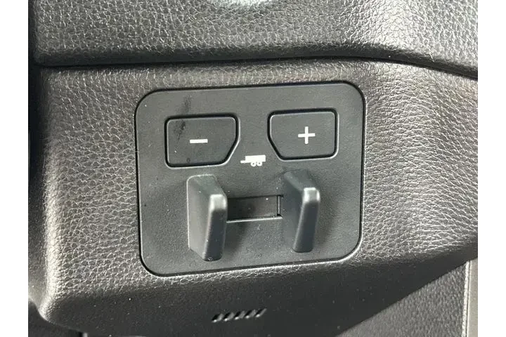 $38427 : Toyota Tundra 2025 4x2 SR5 4 image 7