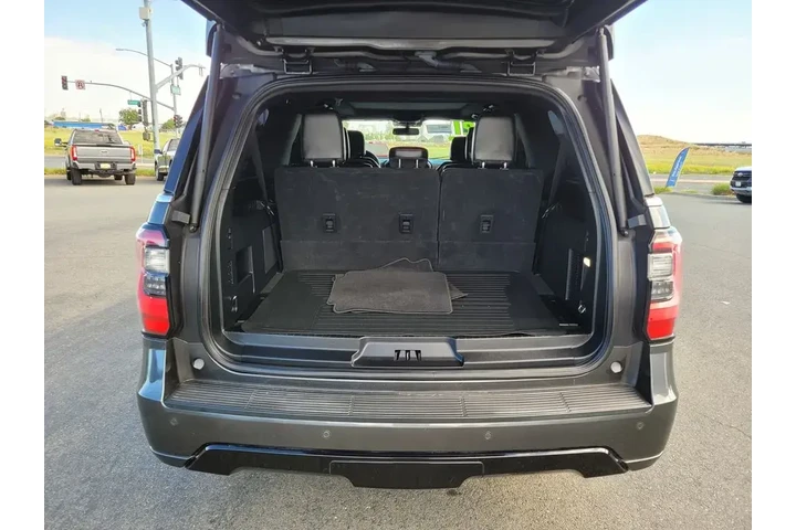 $29800 : Ford Expedition MAX 2021 4x4 image 10