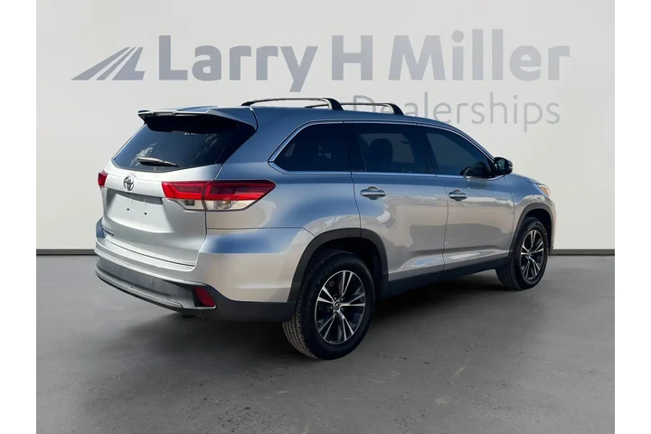 $24994 : Toyota Highlander 2019 LE 4d image 5