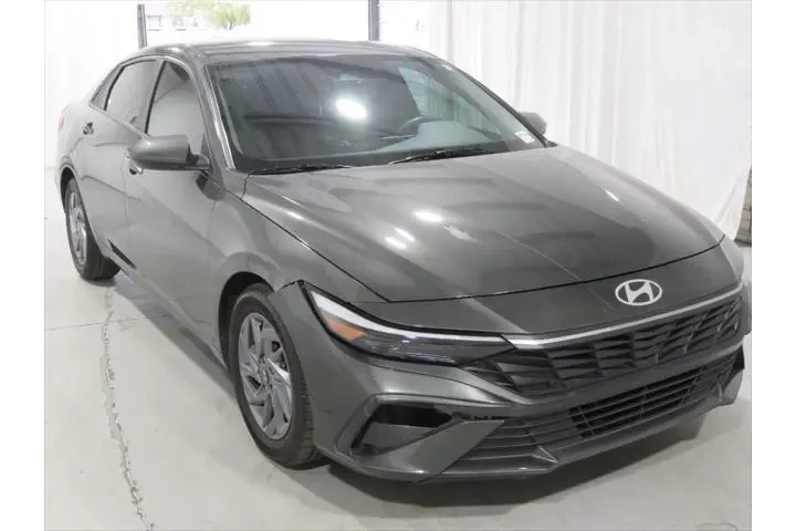 $19080 : Hyundai ELANTRA 2024 SEL 4dr image 3