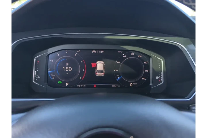 Volkswagen Tiguan 2021 SE 4d image 10