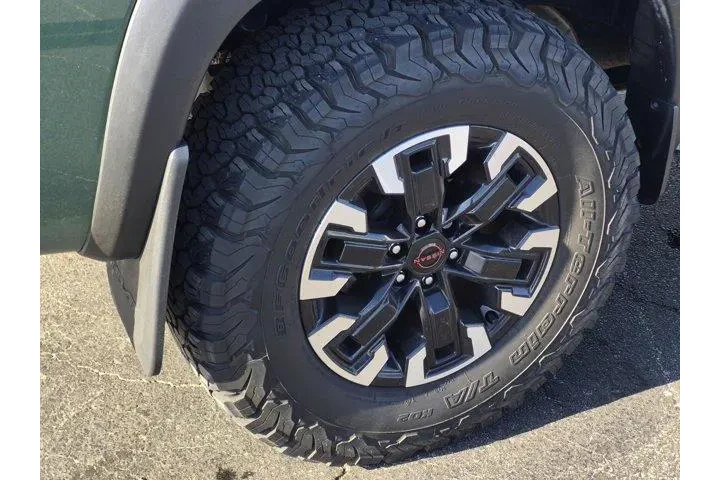 Nissan Frontier 2023 4x4 PRO image 7