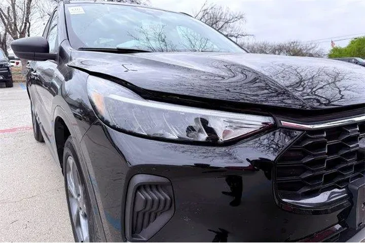 $21731 : Ford Escape 2024 AWD ST-Line image 3