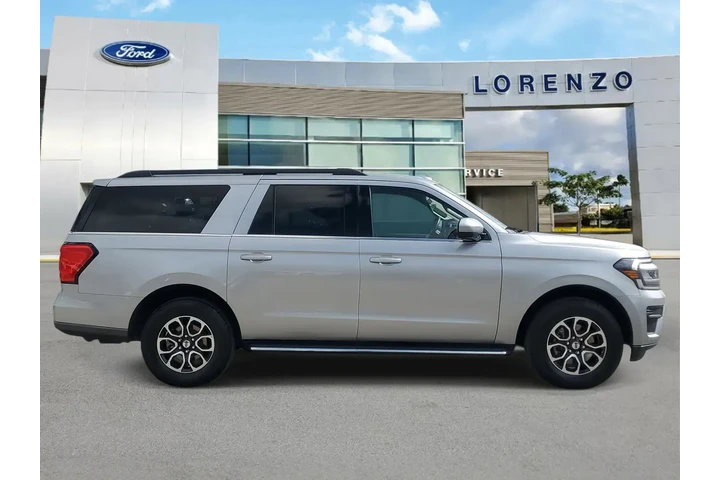 $35990 : Ford Expedition MAX 2023 4x2 image 4