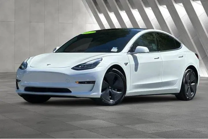 $26900 : Tesla Model 3 2020 AWD Long image 2