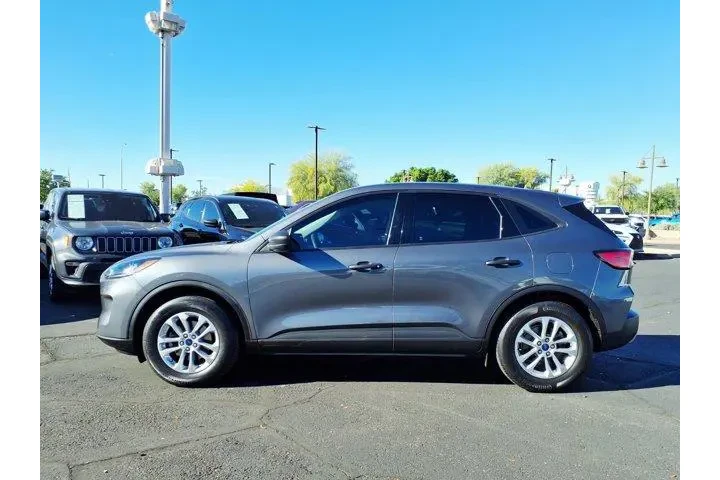 $16858 : Ford Escape 2022 S 4dr SUV image 3