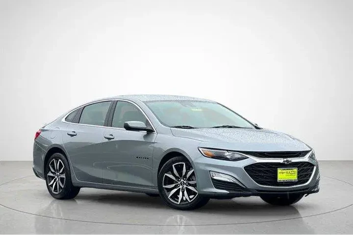 $20983 : Chevrolet Malibu 2025 RS 4dr image 2
