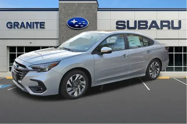 $35990 : Subaru Legacy 2025 AWD Touri image 4