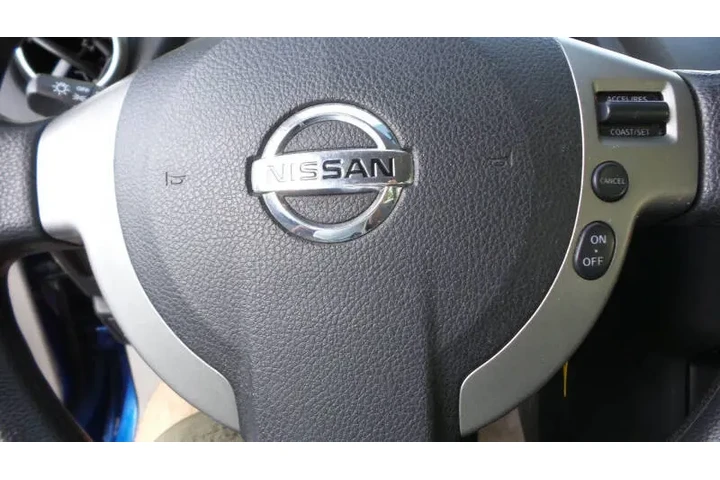 $6900 : 2011 Rogue S image 10
