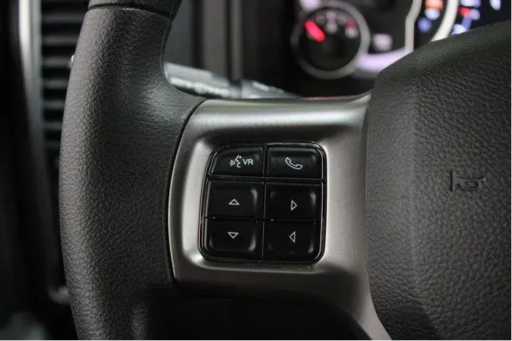 $38971 : Ram 1500 Classic 2024 4x2 Wa image 8