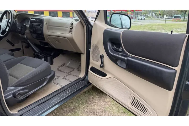 $10495 : 2004 Ranger XLT image 3