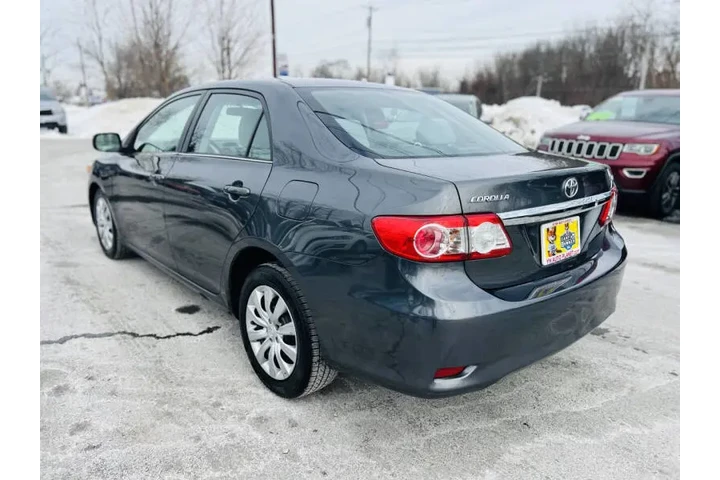 $11995 : 2013 Corolla LE Special Editi image 10